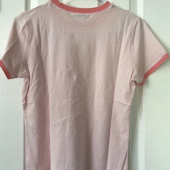 ⭐️ 2/$20 MGM Grand Las Vegas T-Shirt - Picture 4 of 4